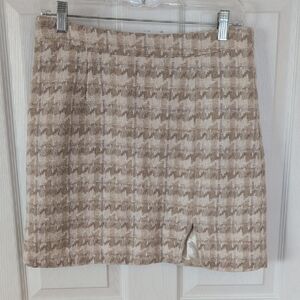 Entro Beige Houndstooth Mini Skirt